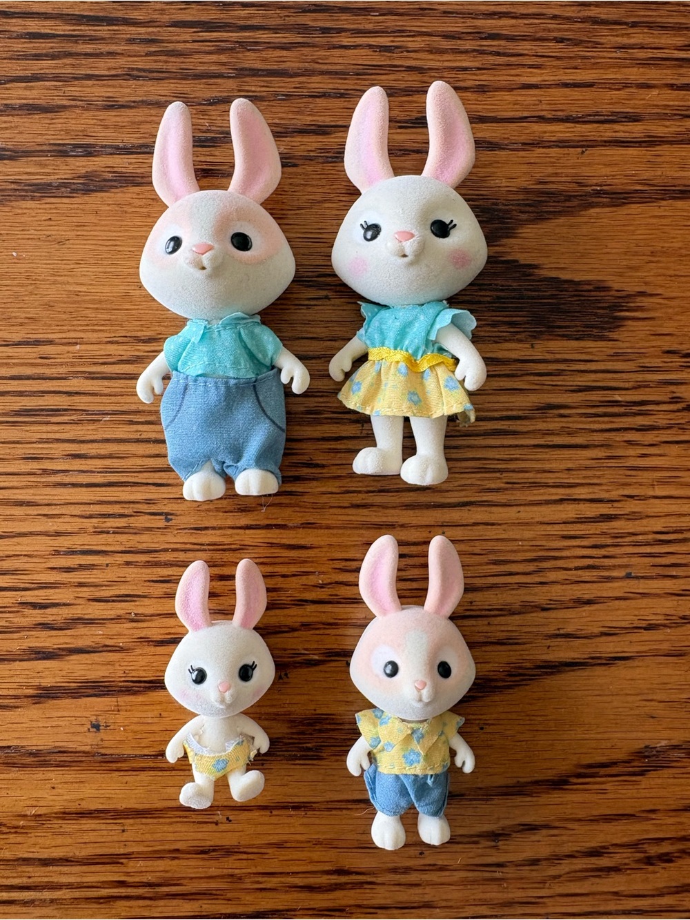 Honey Bee Acres McScampers Rabbit Family Set